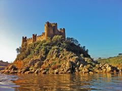 KNIGHTS TEMPLAR (WITH ALMOUROL CASTLE)